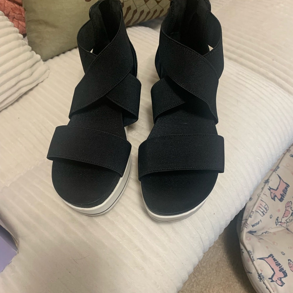 Time and Tru Black Sandals with White Soles